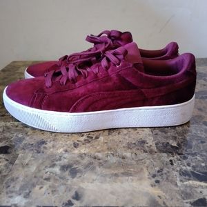Puma  platform womens Burgundy sneakers size 10